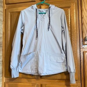 Uniform Advantage Hooded Long-Sleeve Scrub Top XS and Petite XS Joggers Set